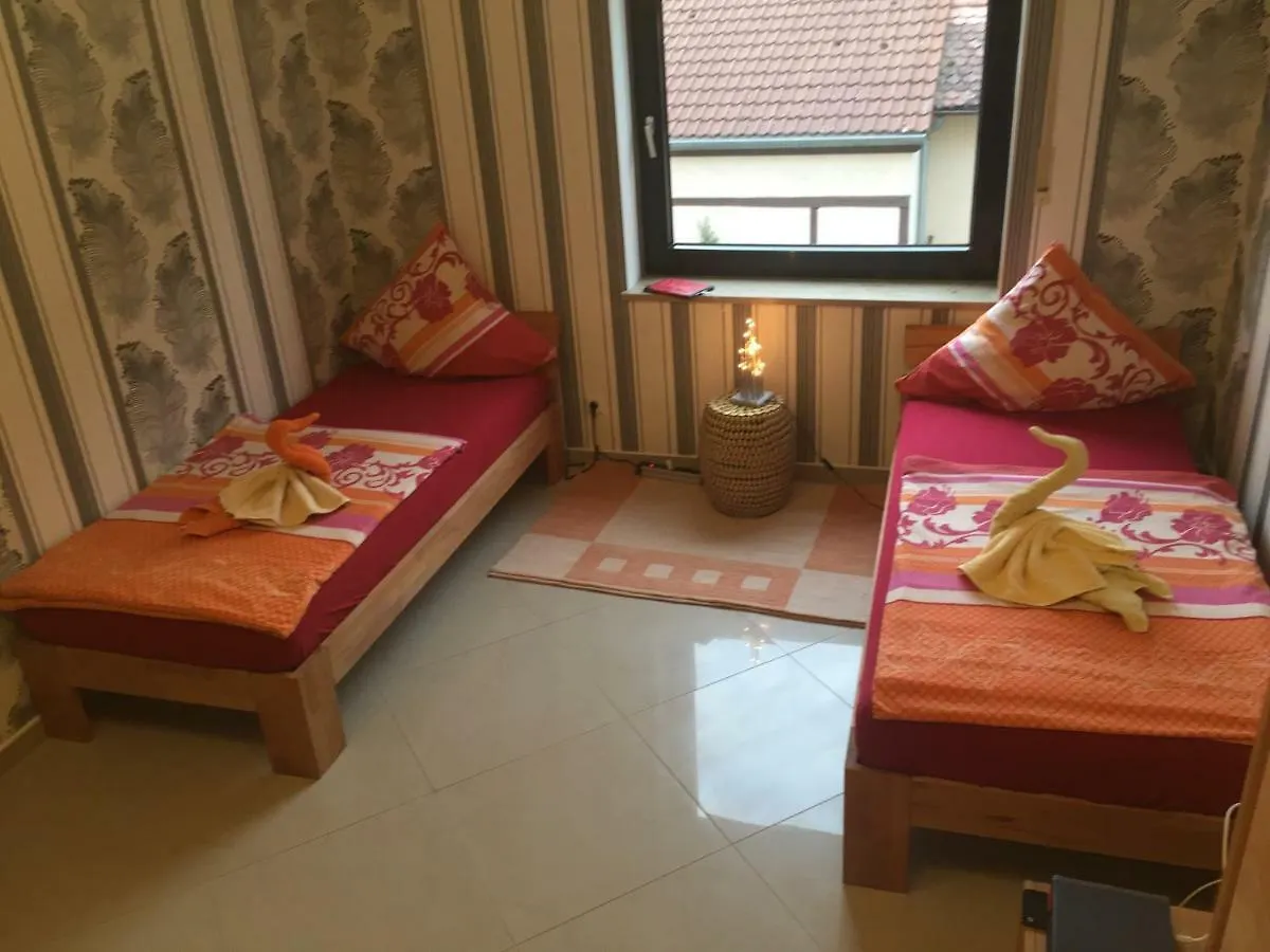 Exclusive Living Apartment 2 Zimmer Bis Zu 4 Personen Nürnberg 0*,  Németország